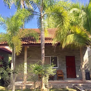 Coconut 2*, Nai Yang Beach Thailand